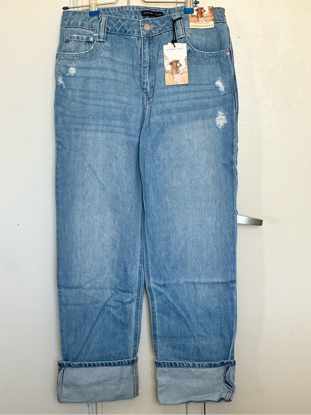 NWT Sincerely Jules Light Wash Straight Leg Jeans with Cuffs-Size 11/30